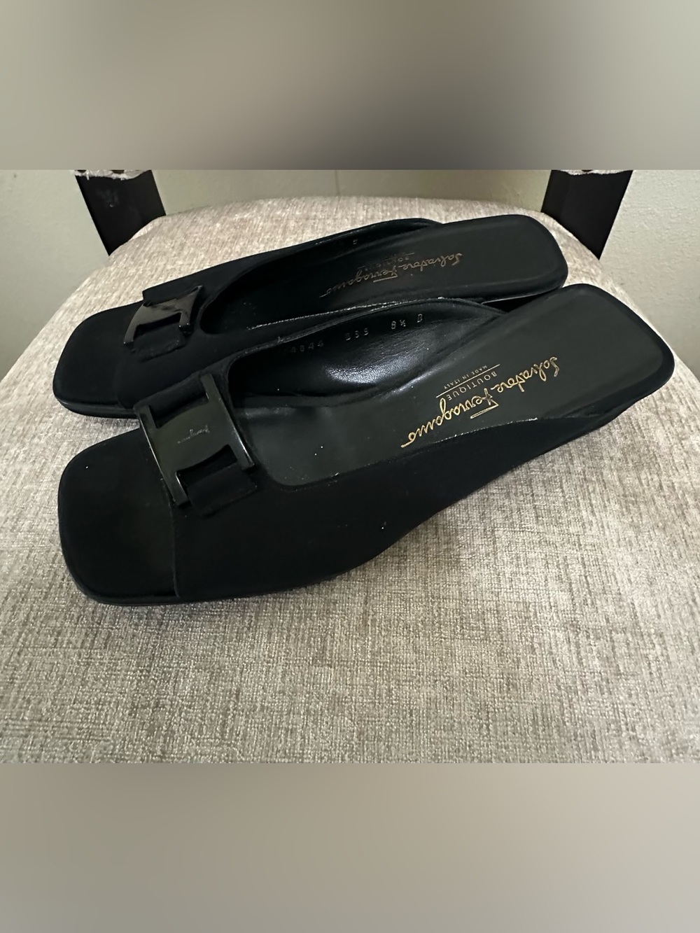 Salvatore Ferragamo Nylon Slide Sandals Shoes Sz 8,5 B Women’s Black Square Toe